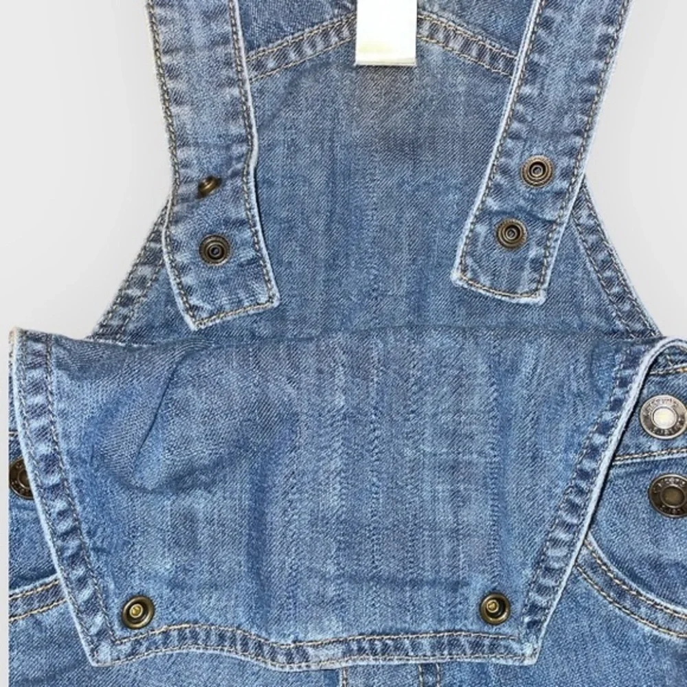 5 for $25 ❄️ Outfit‎ Overalls and Onesie